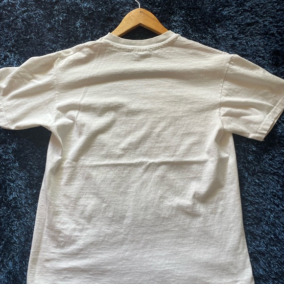 Authentic 1990 EARTH DAY TSHIRT. - Picture 6 of 7